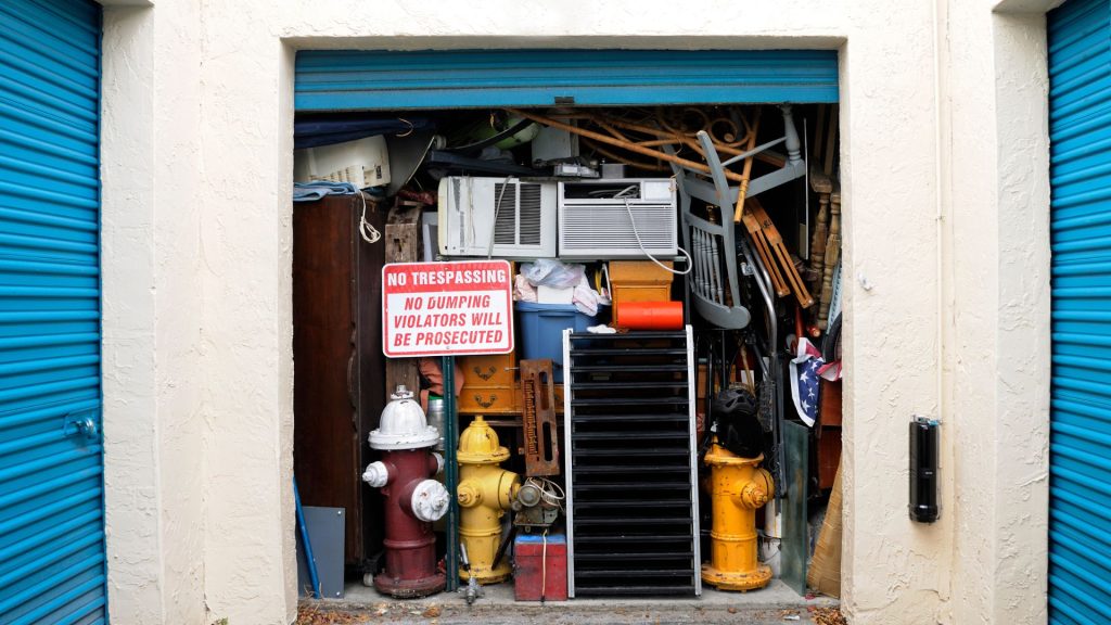  Storage Unit Cleanouts